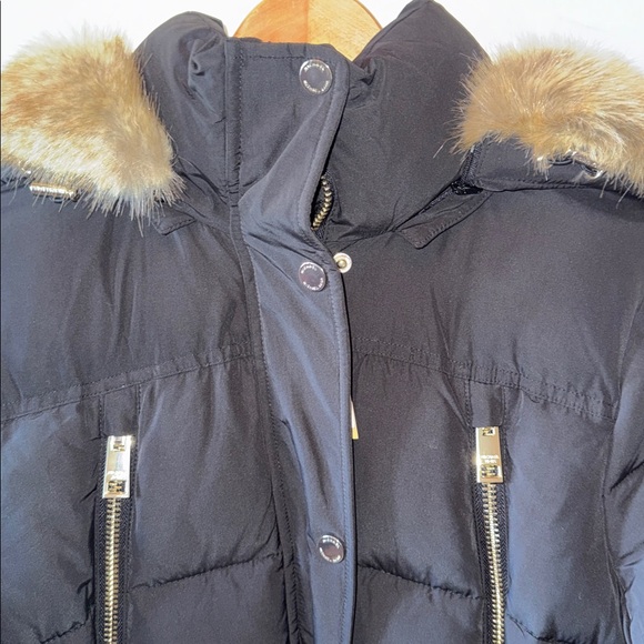 NWT Michael Kors Women's Black Puffer Jacket with Fur Trim M Pit 20 Inch - Picture 4 of 17